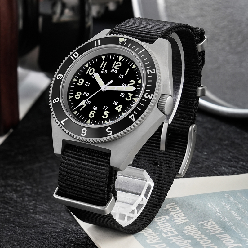 Watchdives WD1972 Reloj de cua - Mens Fashion Bracelet reseña y precio